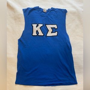 Gildan blue men’s tank.